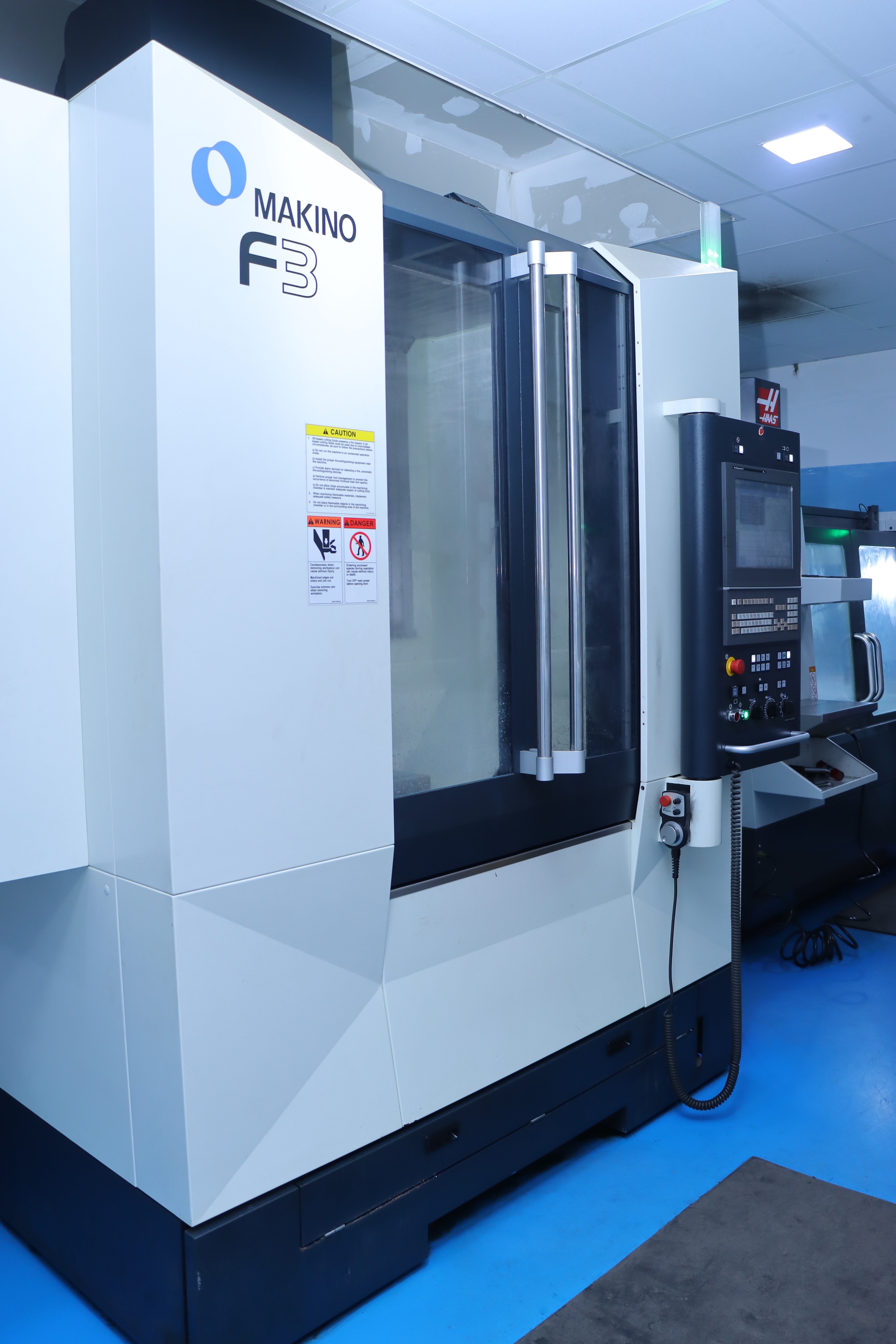 Makino F3 VMC